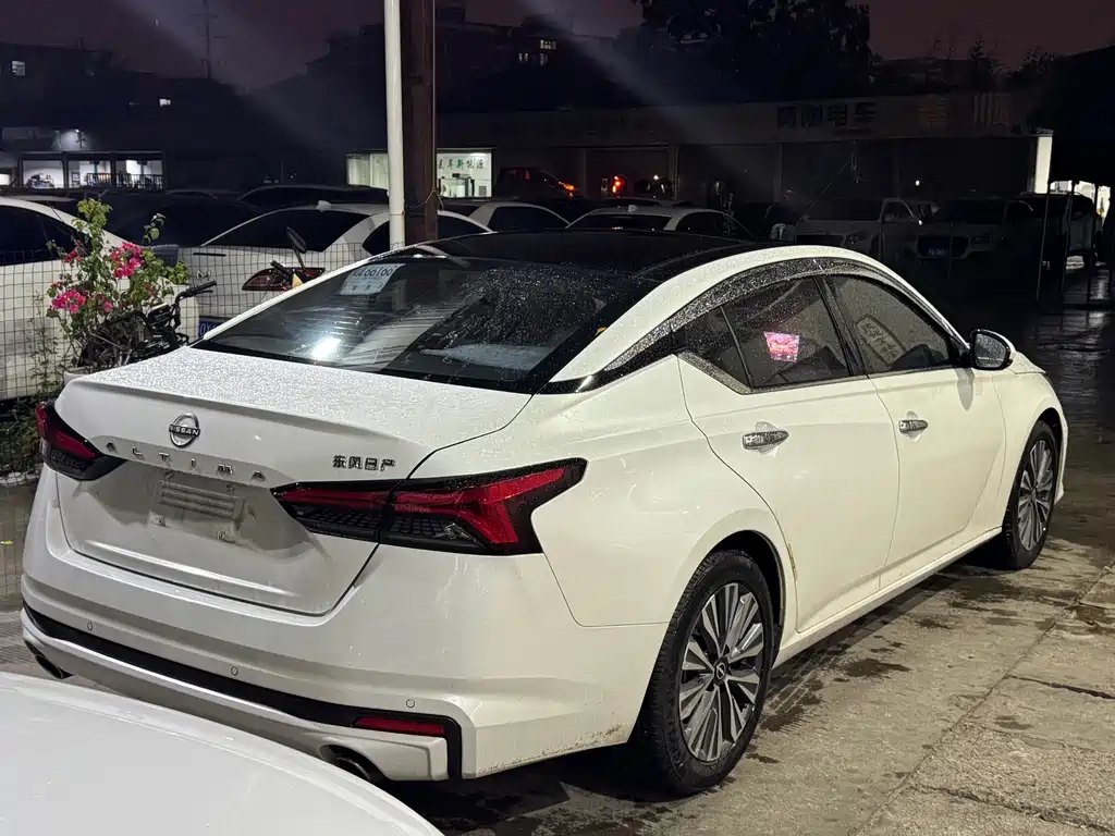 Nissan Teana — миниатюра 4