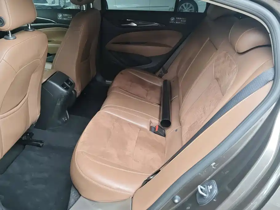 Buick Regal — миниатюра 11