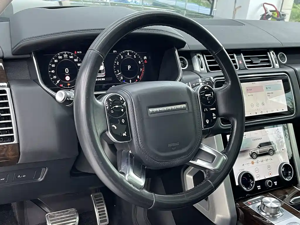 Land Rover Range Rover — миниатюра 5