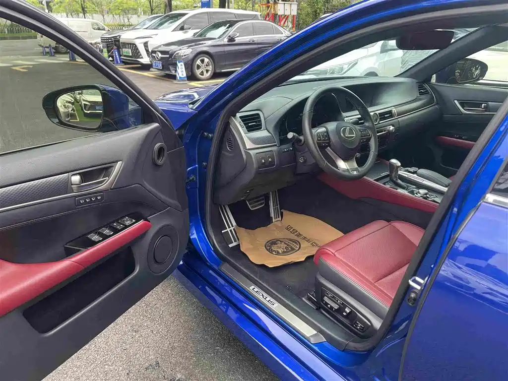 Lexus GS — миниатюра 10