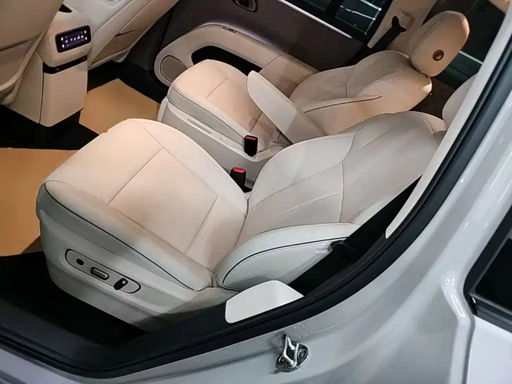Li Auto i8 — фотографии объявления, Фото 18