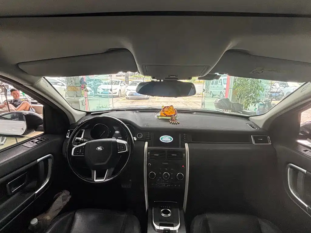 Land Rover Discovery Sport — миниатюра 7