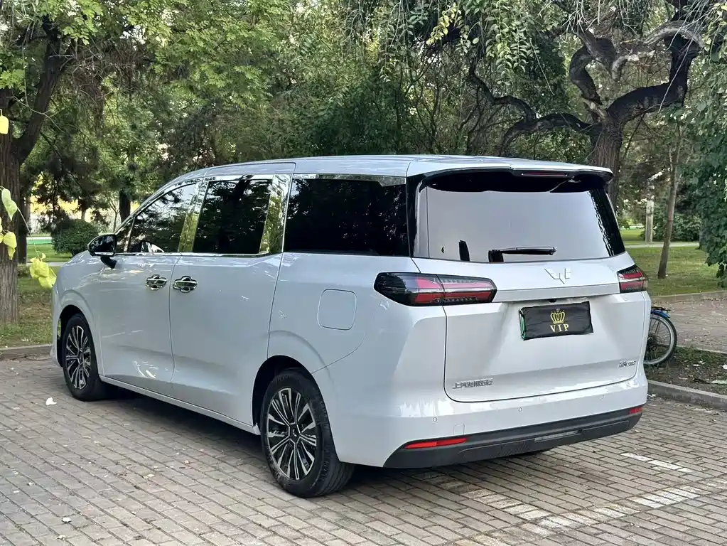 Wuling Xingguang 730 New Energy — миниатюра 11