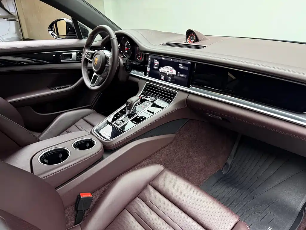 Porsche Panamera — миниатюра 3