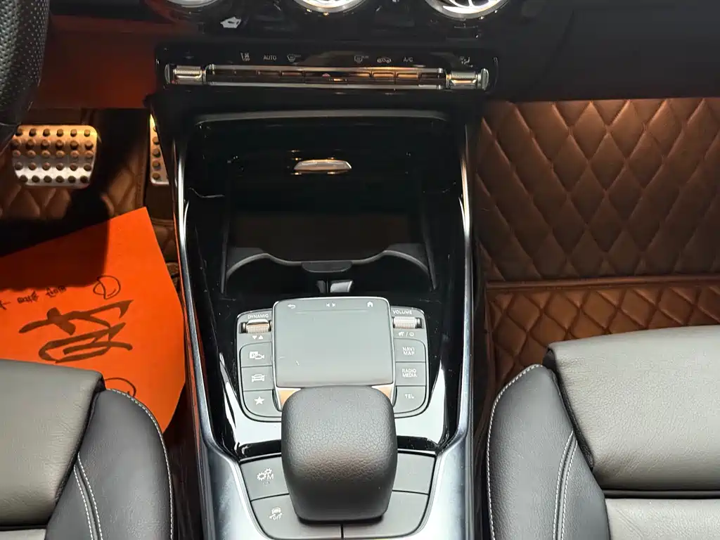 Mercedes-Benz CLA AMG — миниатюра 12