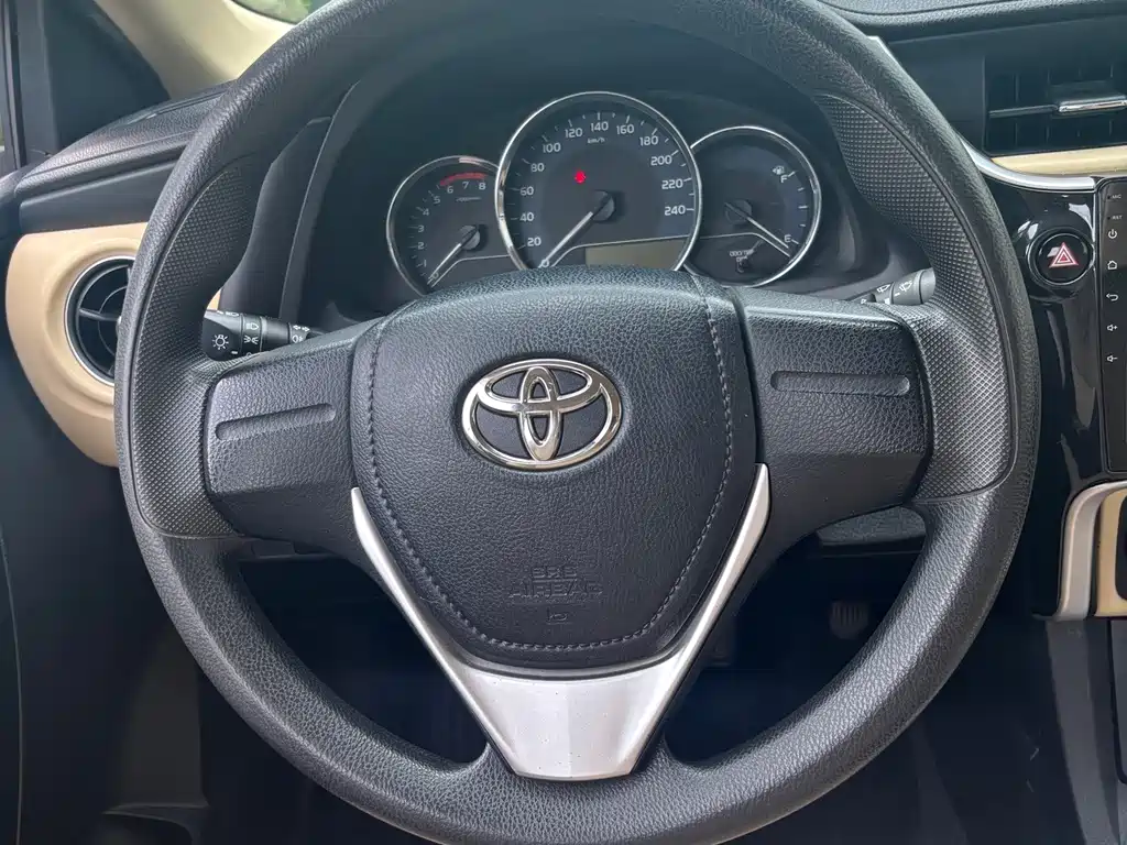 Toyota Corolla — миниатюра 7