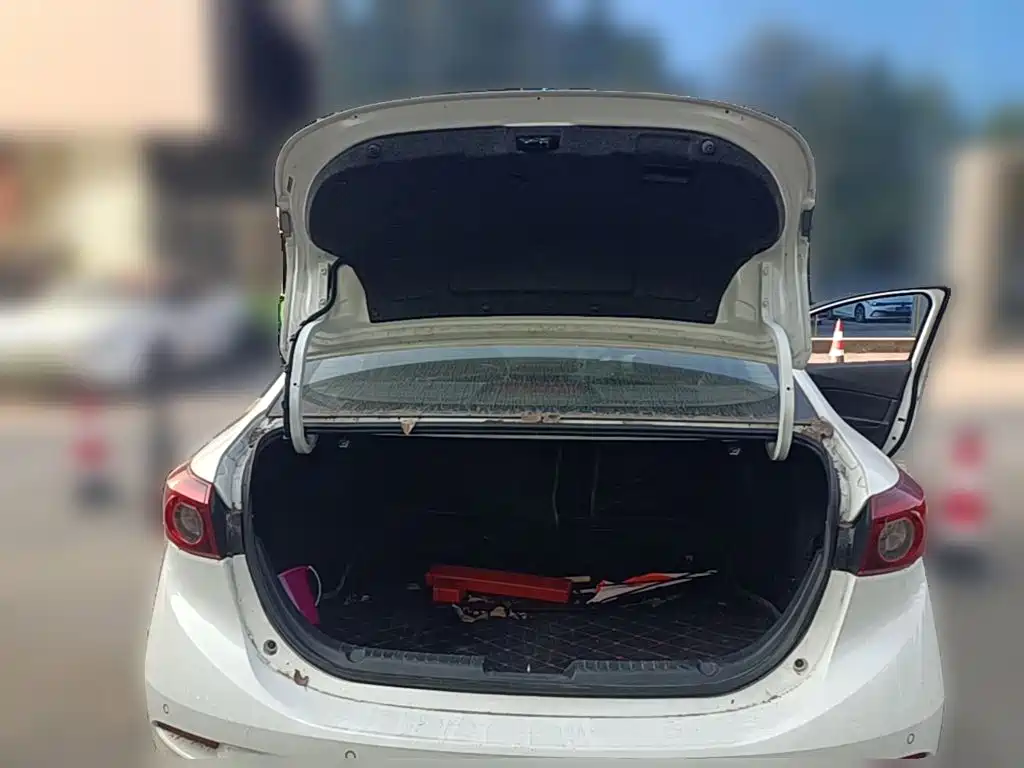 Mazda 3 Axela — миниатюра 24