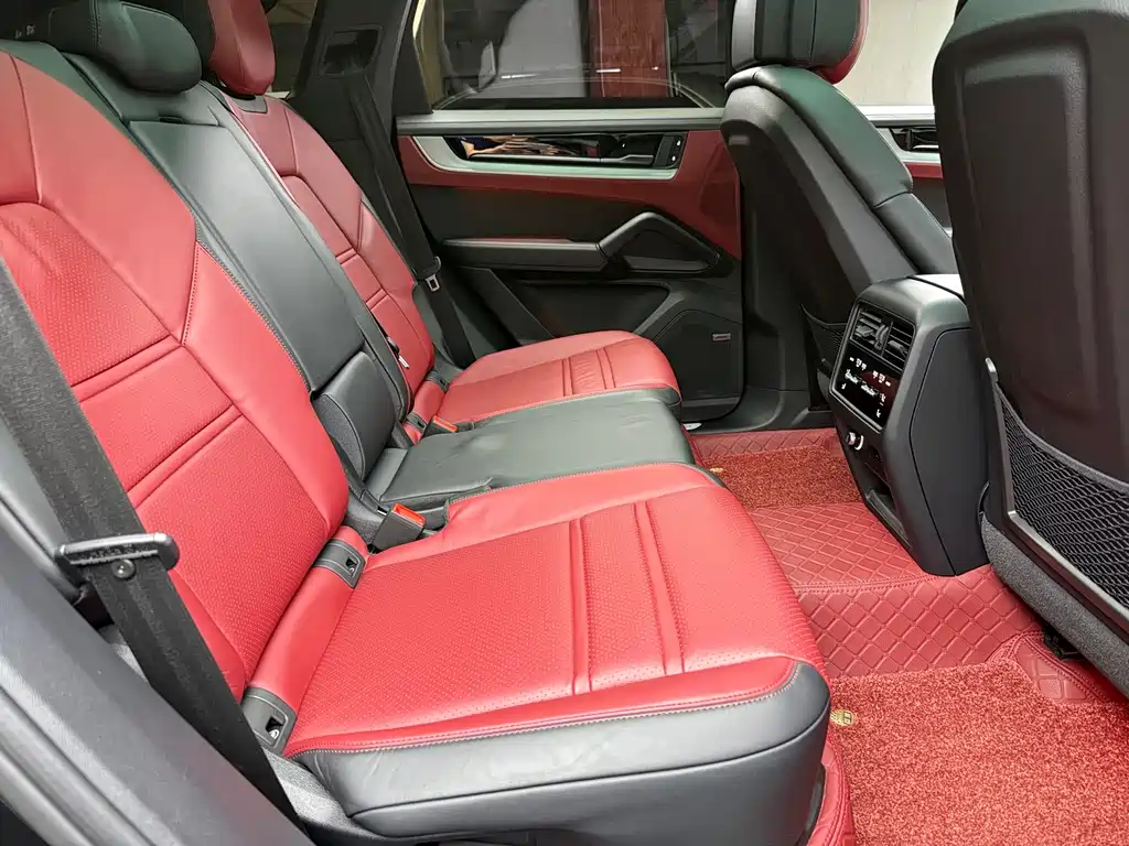 Porsche Cayenne — миниатюра 16