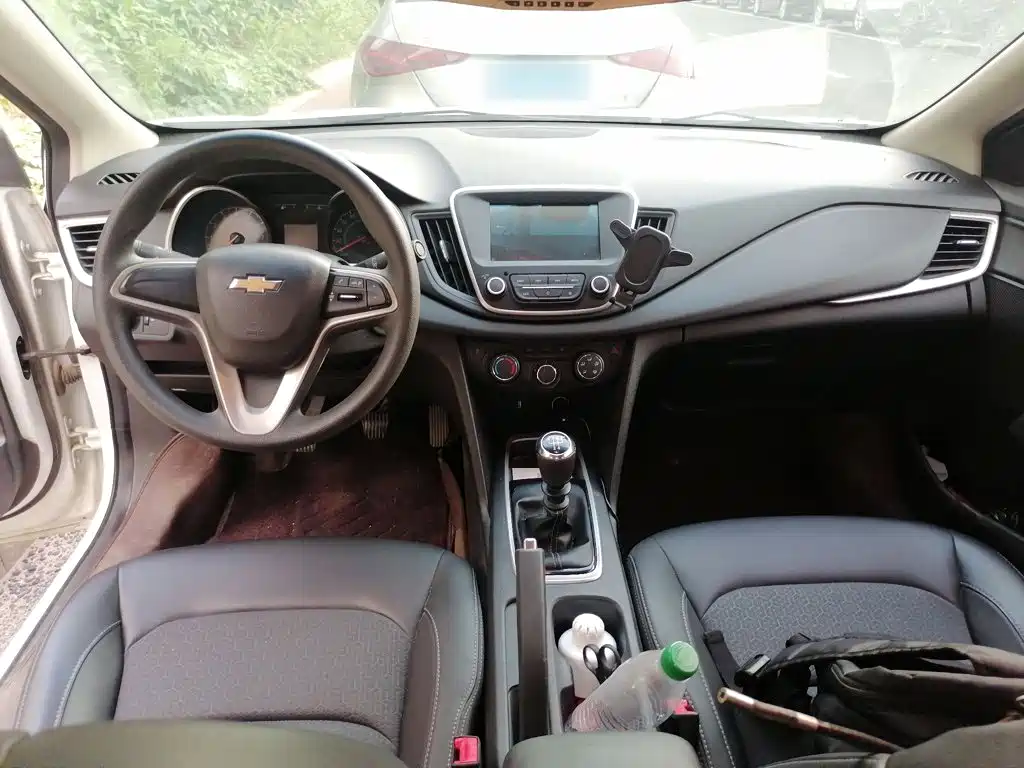 Chevrolet Cavalier — миниатюра 10