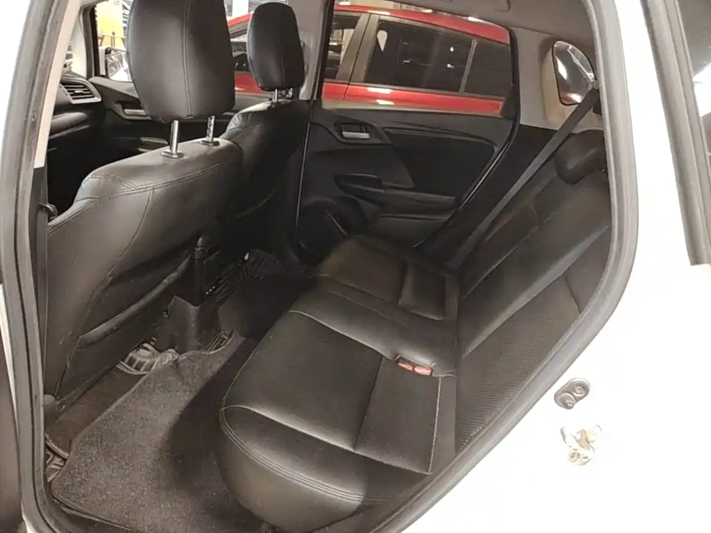 Honda Fit — миниатюра 17