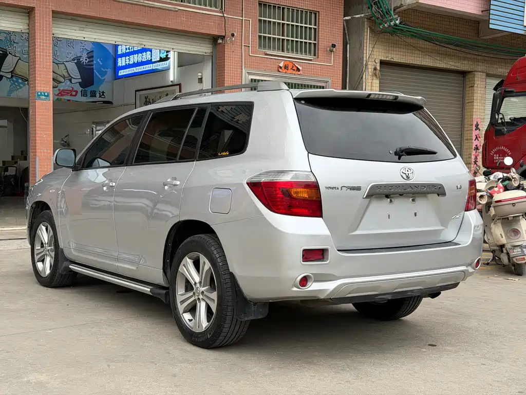 Toyota Highlander 2009 3.5L 7 мест Luxury
