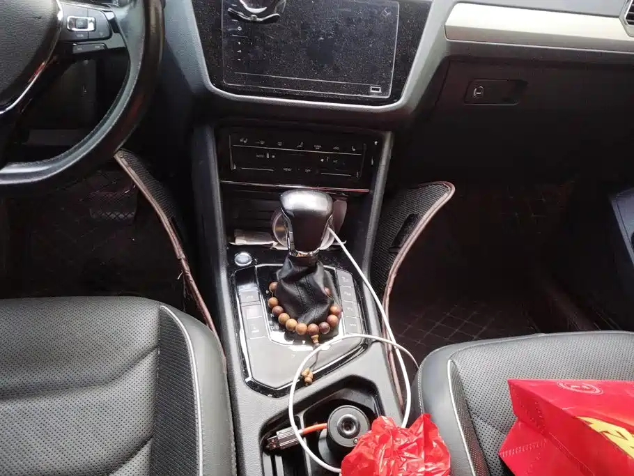 Volkswagen Tiguan L PHEV — миниатюра 16