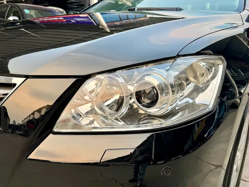 Toyota Camry — миниатюра 18
