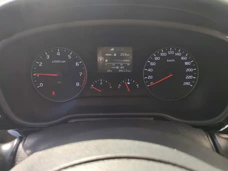 Kia K4 — миниатюра 14