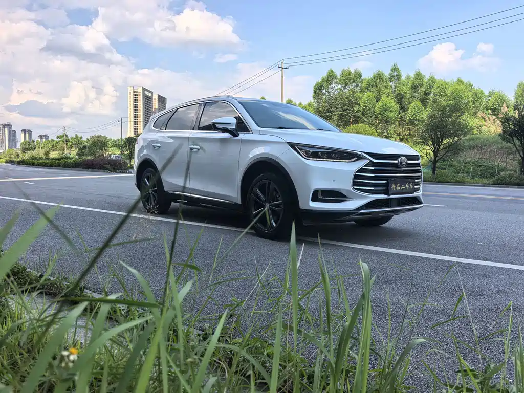 BYD Tang — миниатюра 3