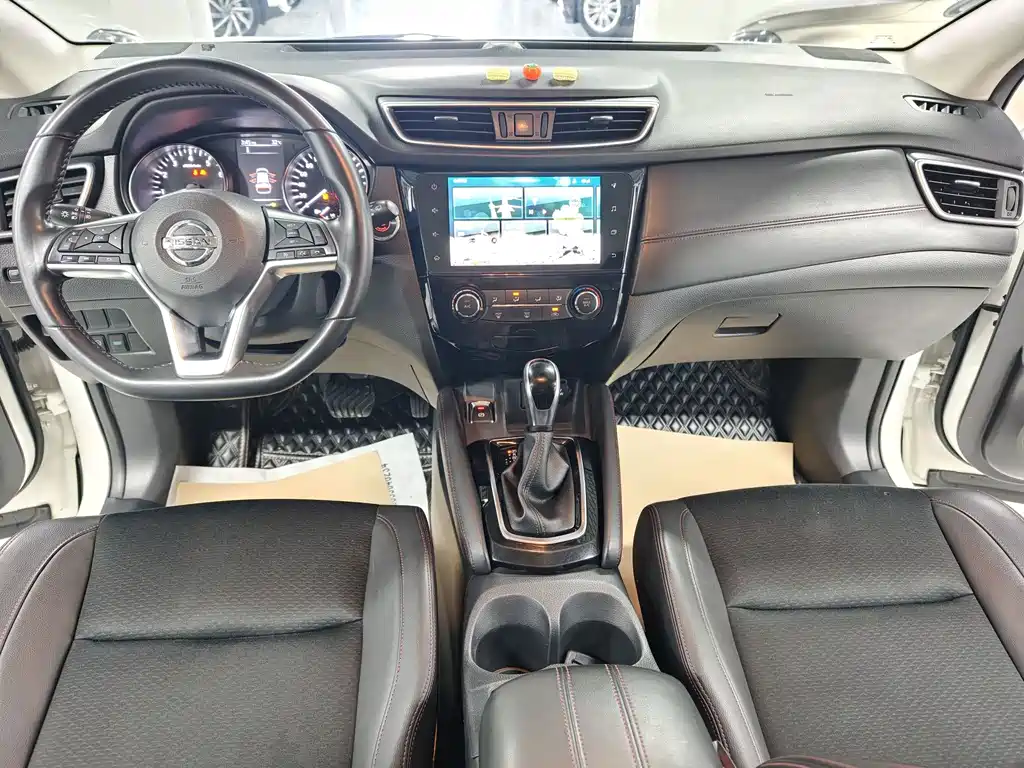 Nissan Qashqai — миниатюра 7