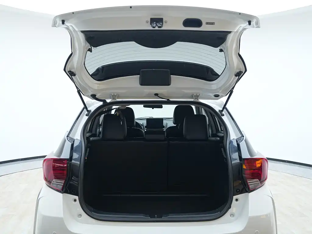 TOYOTA YARIS L ZHIXUAN