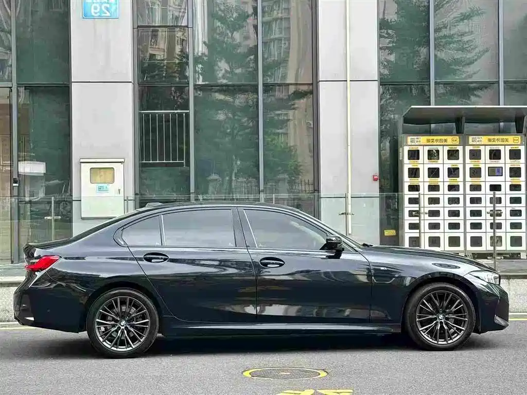 BMW 3 Series — миниатюра 4