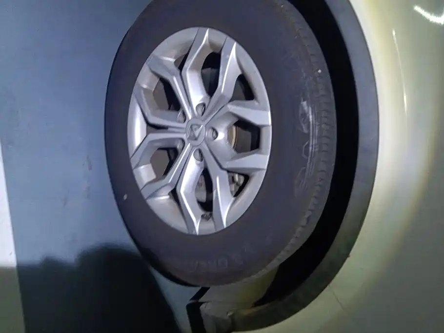 Borgward BX5 — миниатюра 6