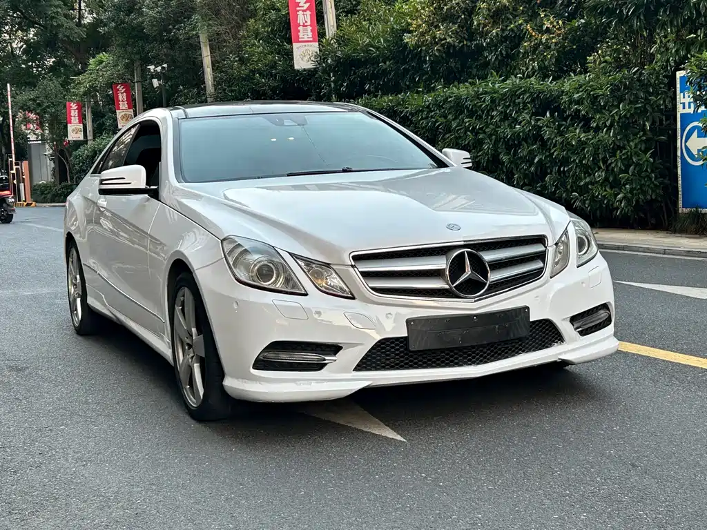 Mercedes-Benz E-Class (Import) — миниатюра 3