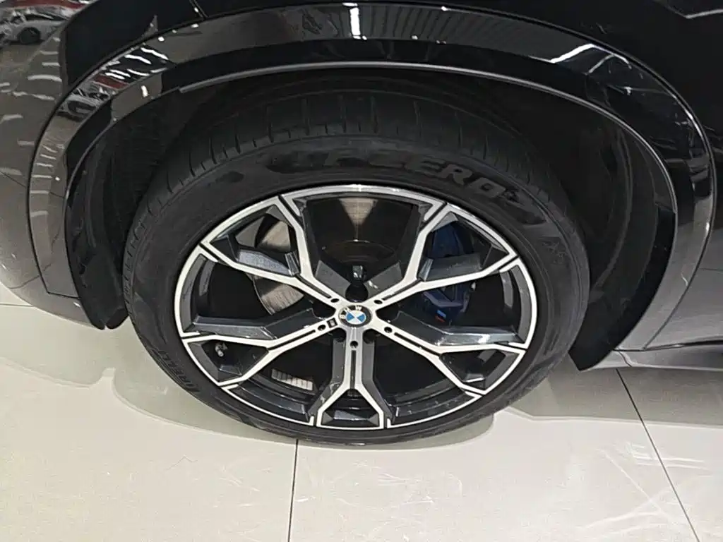 BMW X5 (Import) — миниатюра 23