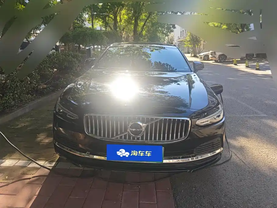 Volvo S90 PHEV — миниатюра 2