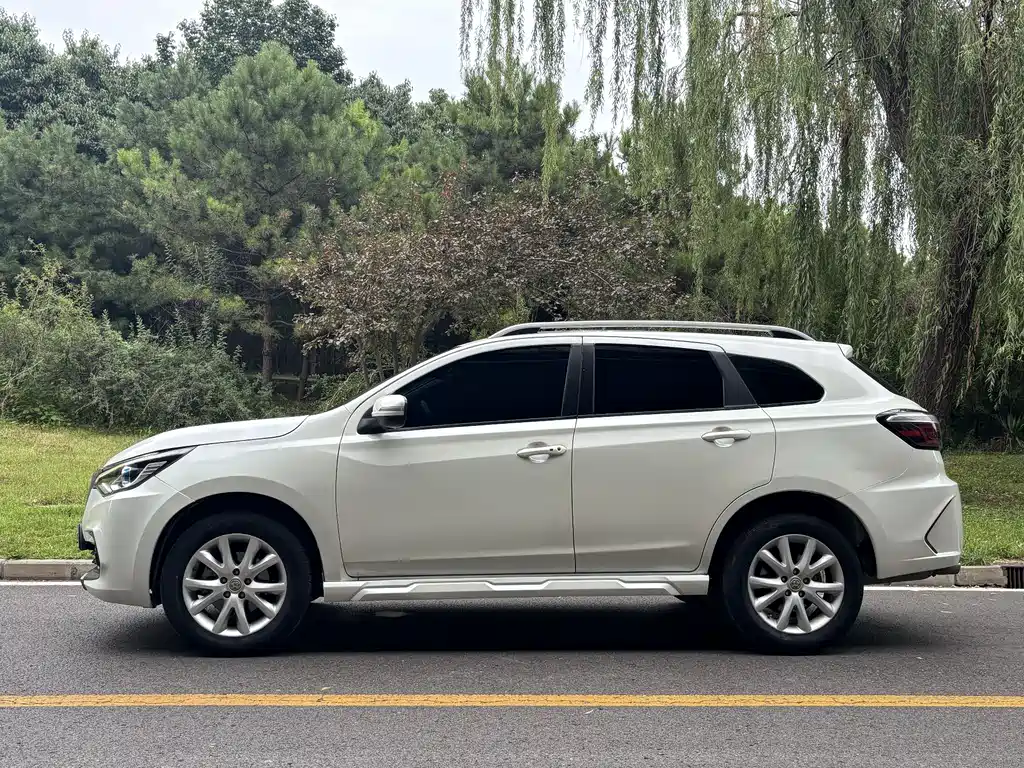 Venucia T70 2020 2.0L CVT VI