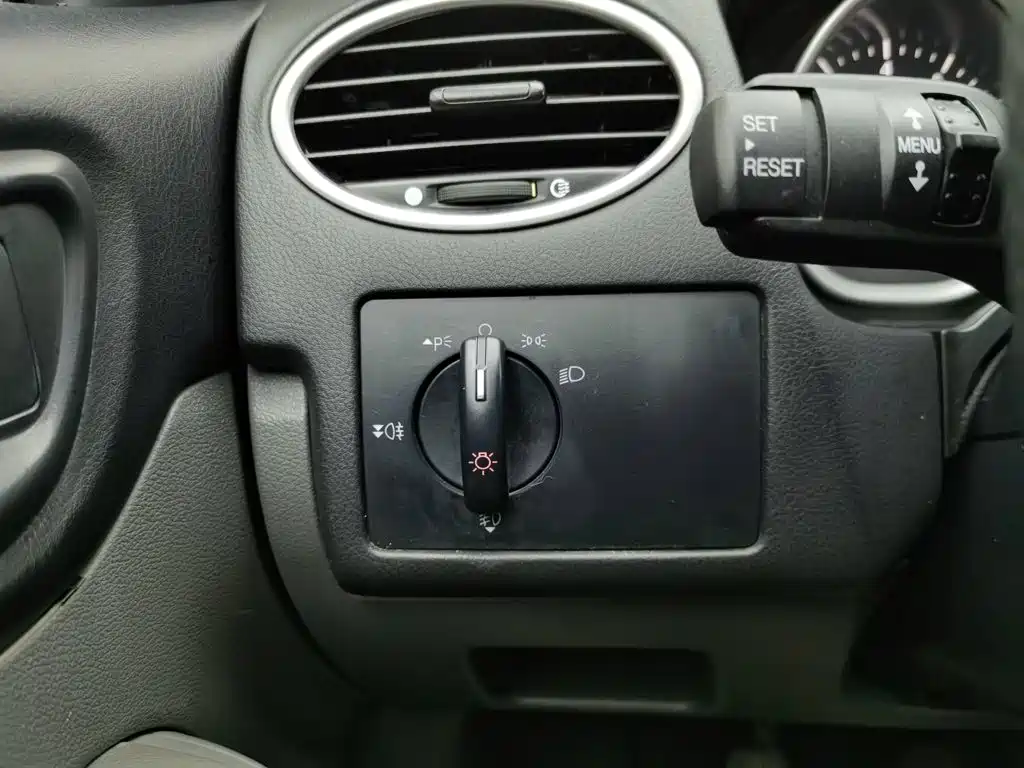 Ford Focus — миниатюра 21