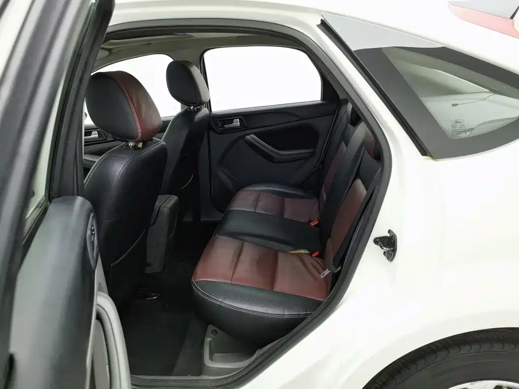 Ford Focus — миниатюра 15