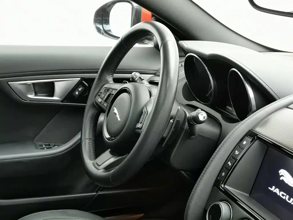 Jaguar F-TYPE — миниатюра 22
