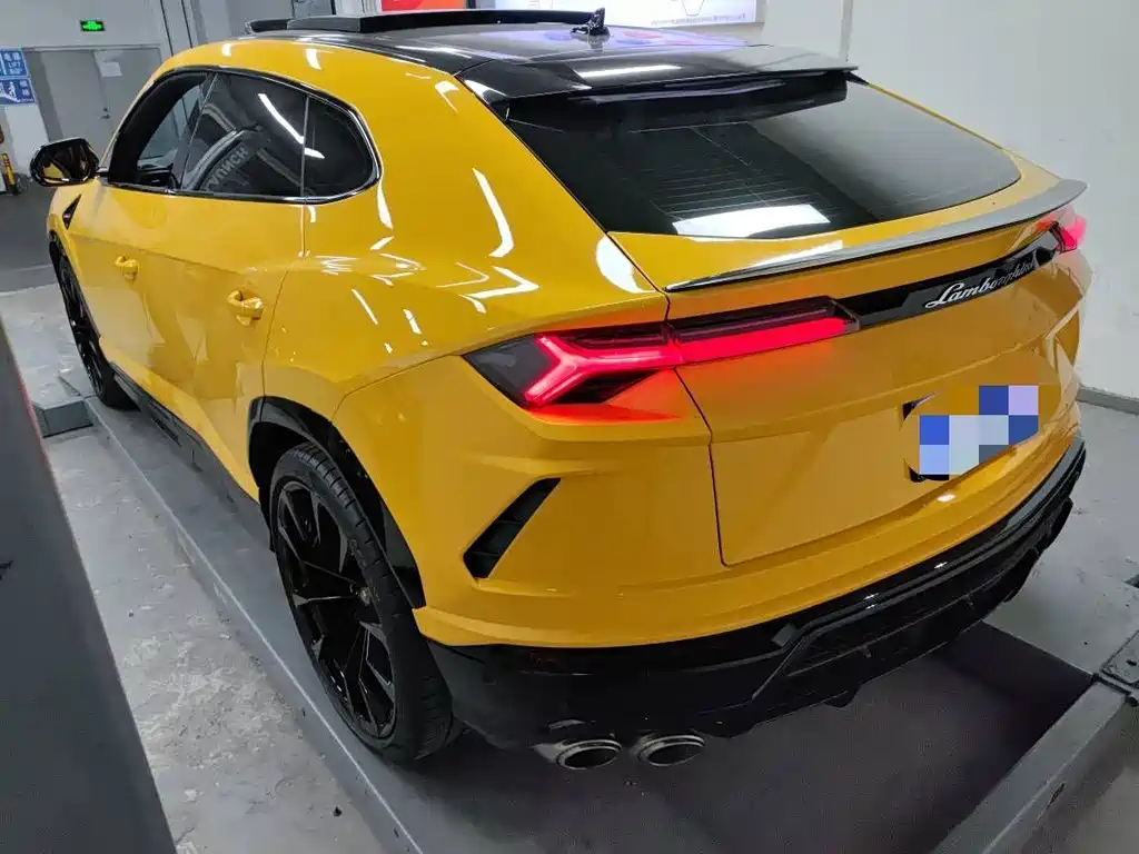 Lamborghini Urus — миниатюра 4