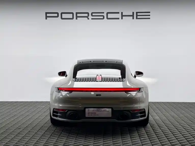 Porsche 911 2023 Carrera 3.0T