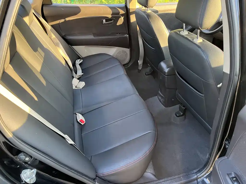 Hyundai Elantra 1.6L Auto Comfort Type, фото 10