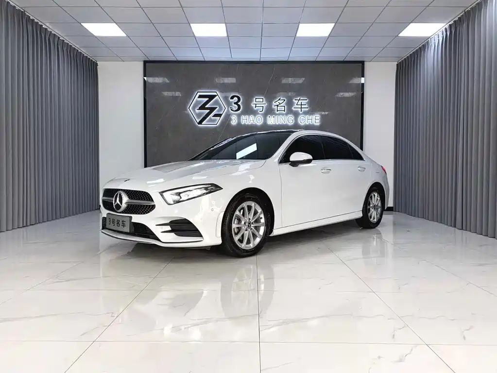 Mercedes-Benz A-Class 2022 — фото 4