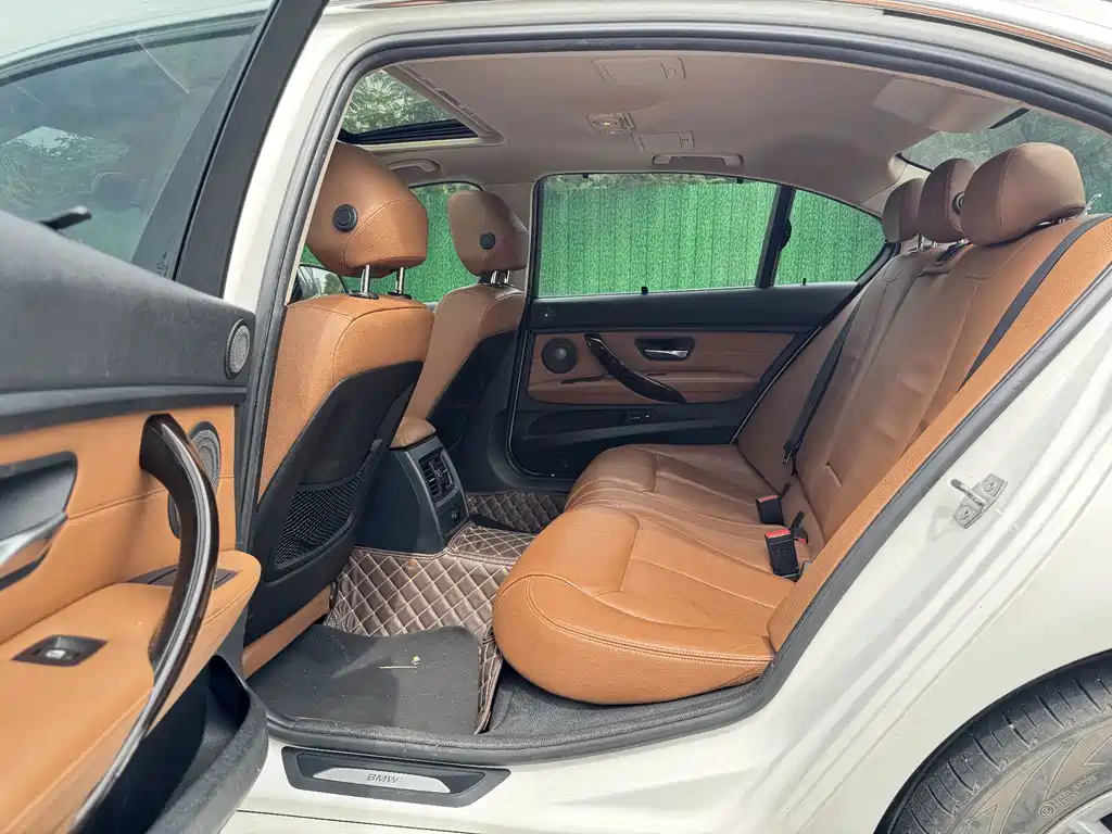 BMW 3 Series — миниатюра 14