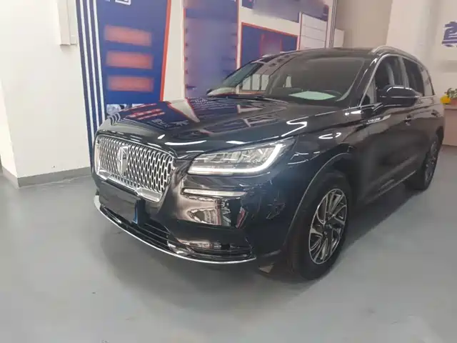 Lincoln Corsair