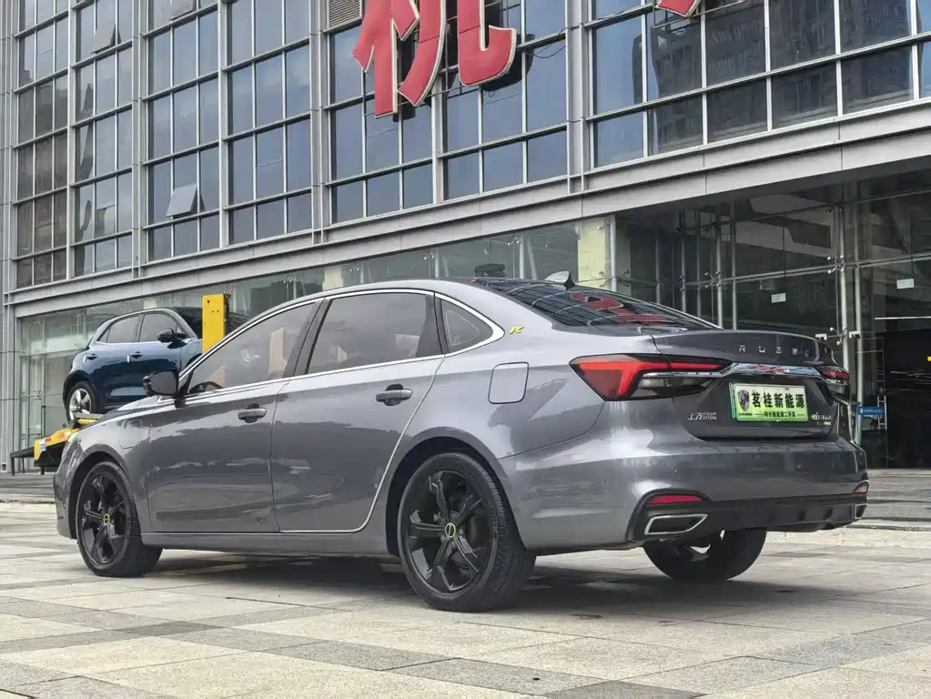 Roewe i6 MAX New Energy — миниатюра 6