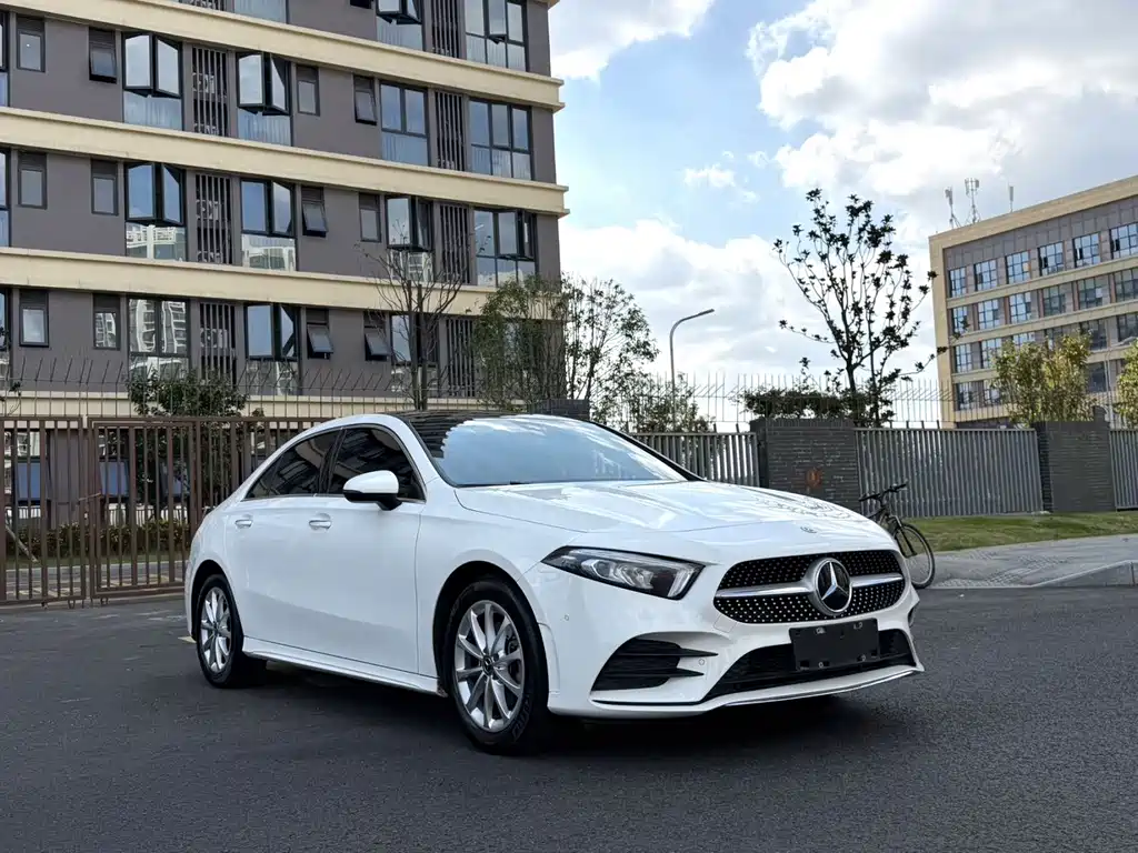 Mercedes-Benz A-Class — миниатюра 3