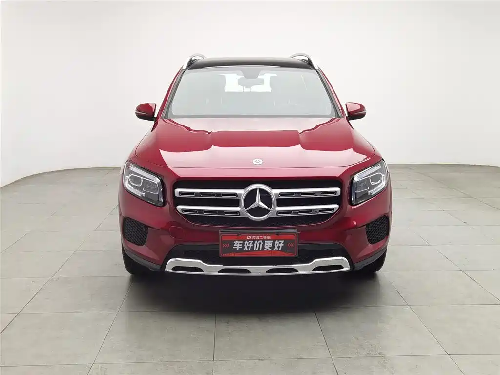 MERCEDES-BENZ GLB