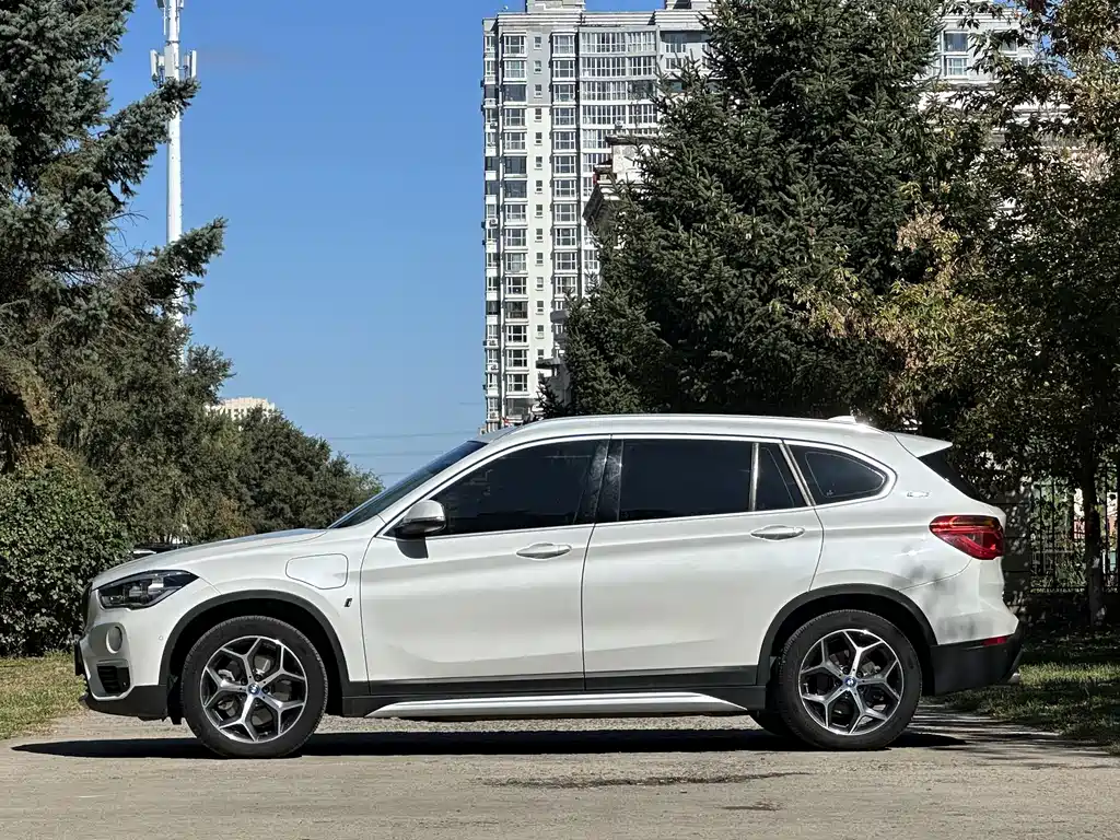 BMW X1 New Energy — миниатюра 7