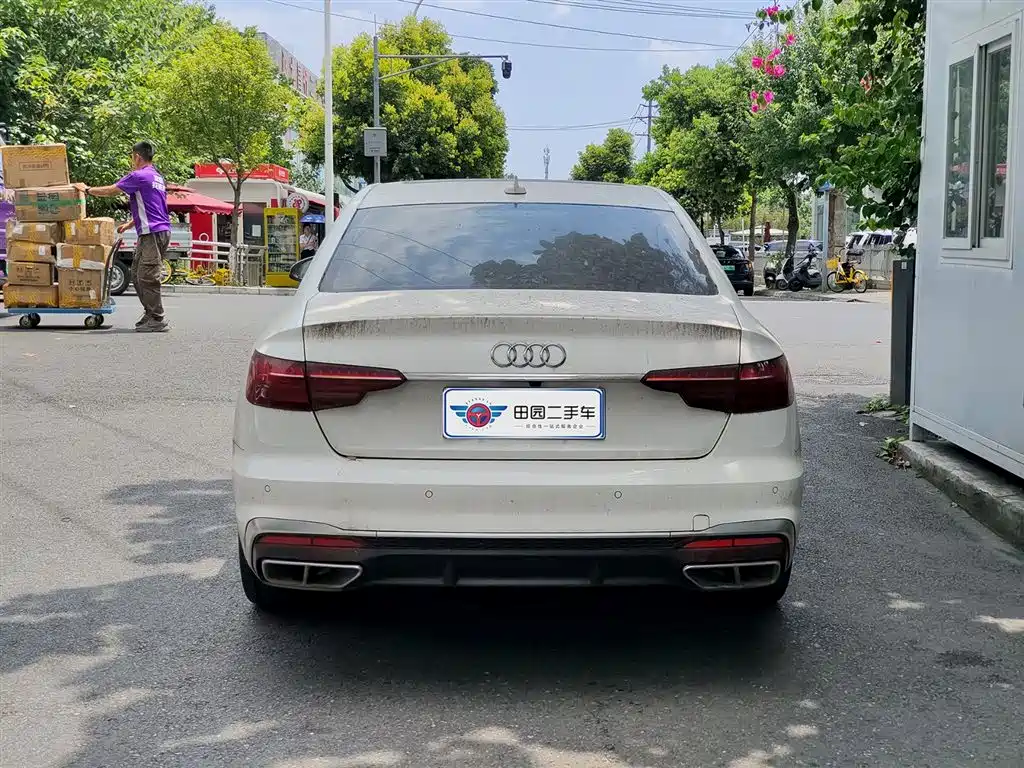 Audi A4L 2020 40 TFSI Luxury