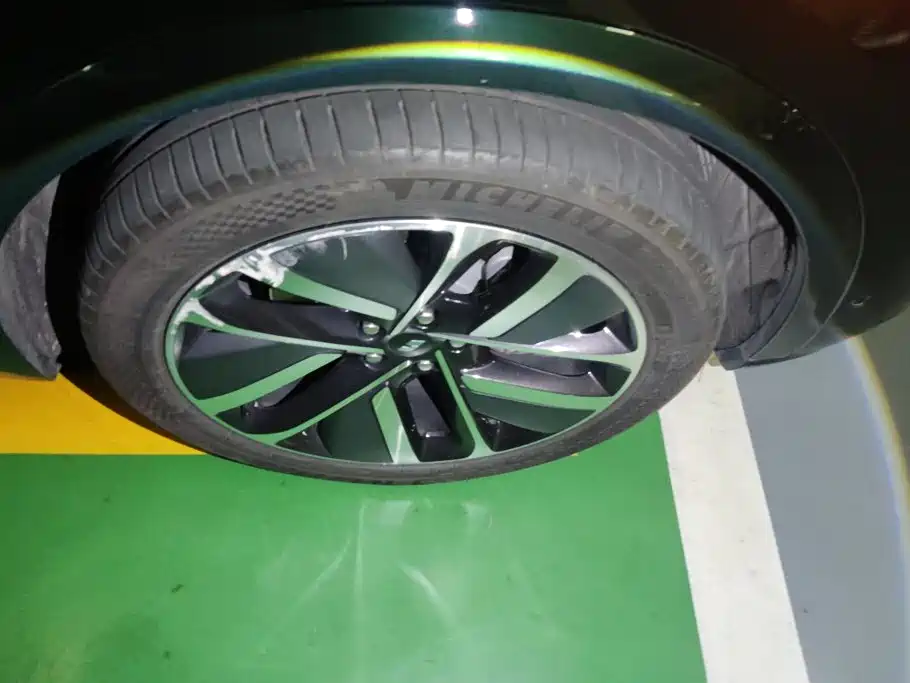 Li Auto Li L9 — миниатюра 6