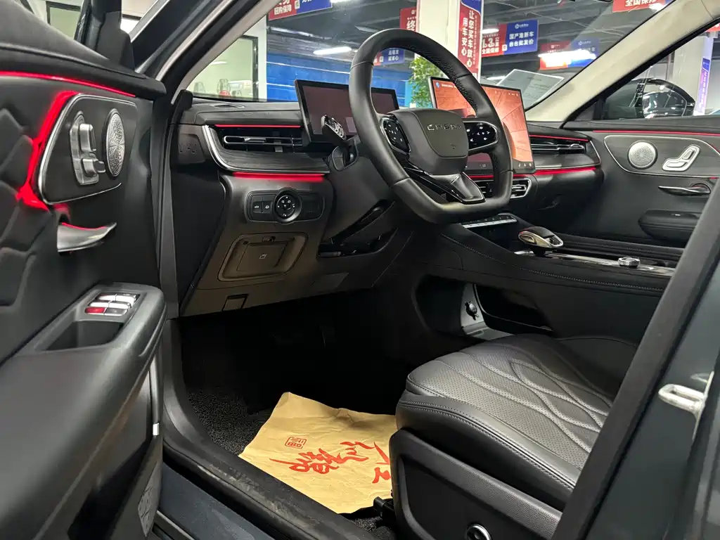 Chery Arrizo 8 PRO 1.6T DCT Luxury Type +, фото 4