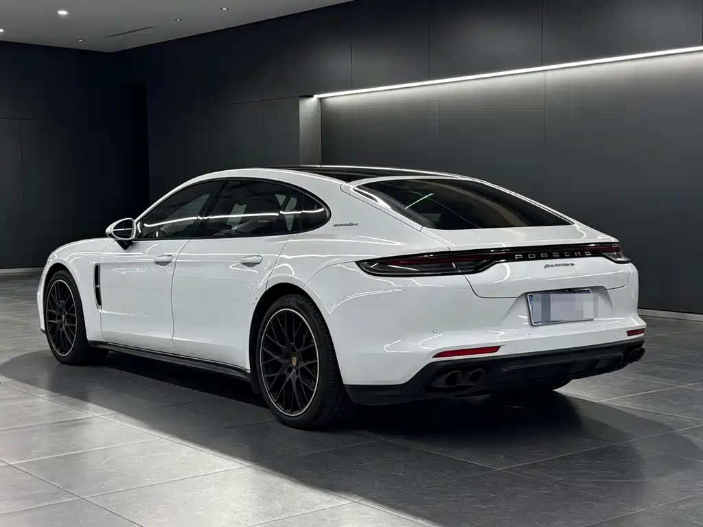 Porsche Panamera — миниатюра 8