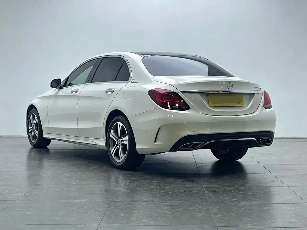 Mercedes-Benz C-Class — миниатюра 21