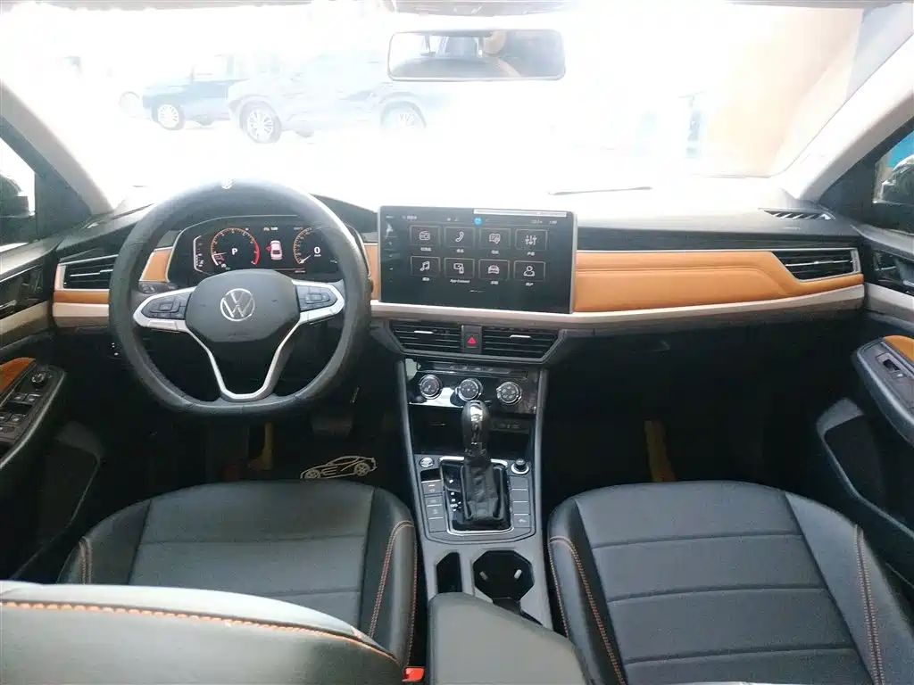 Volkswagen Bora 2024 200TSI DSG PRO