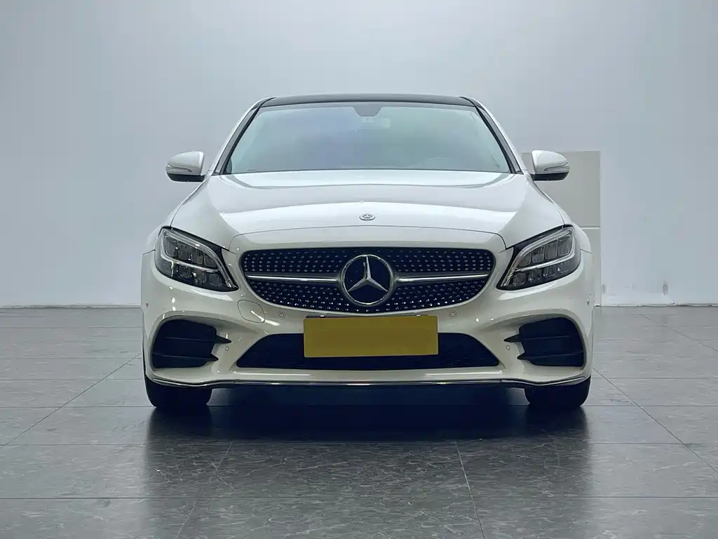 Mercedes-Benz C-Class — миниатюра 2