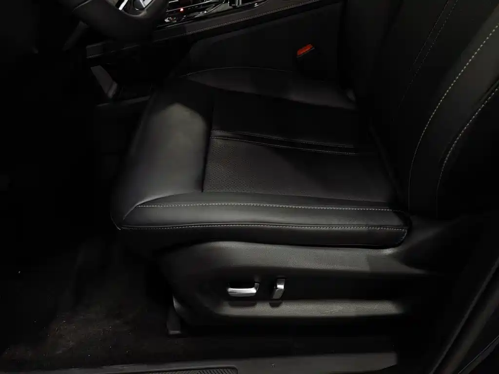 Wuling Victory — миниатюра 20