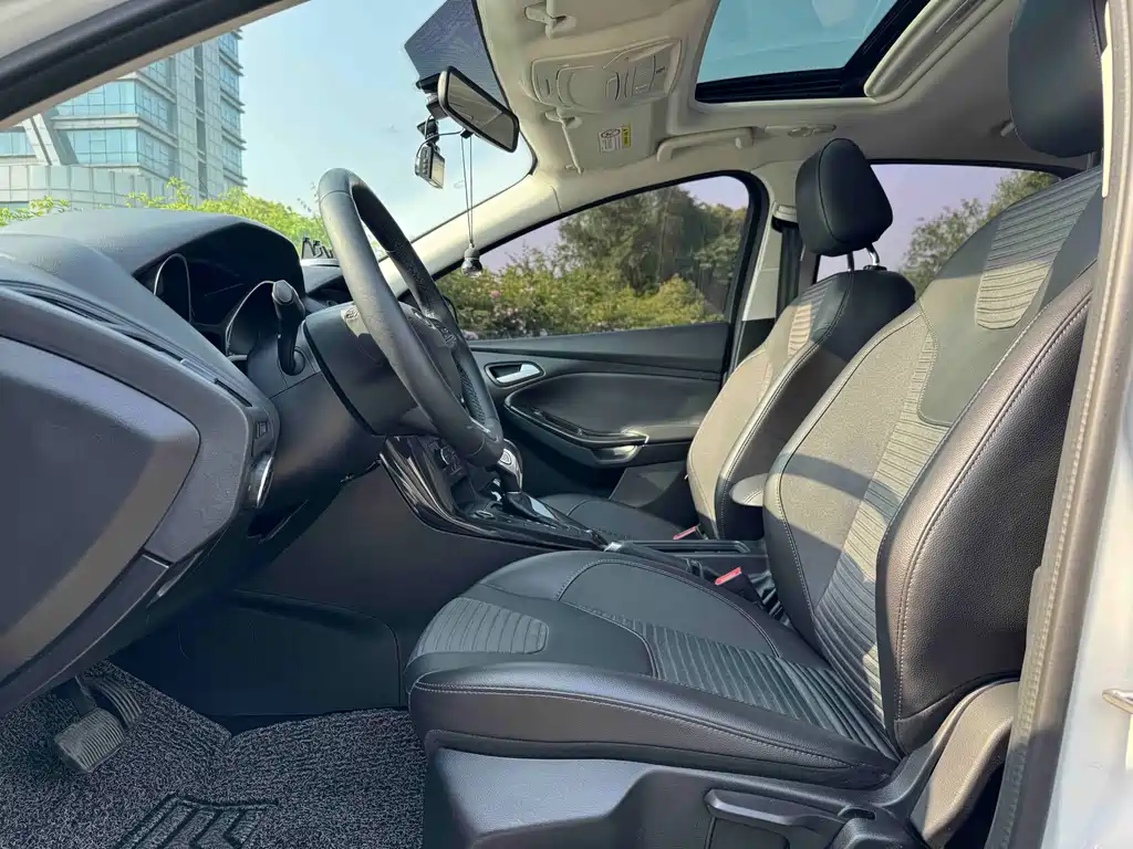 Ford Focus — миниатюра 4