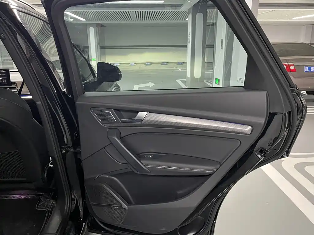 Audi Q5L — миниатюра 19